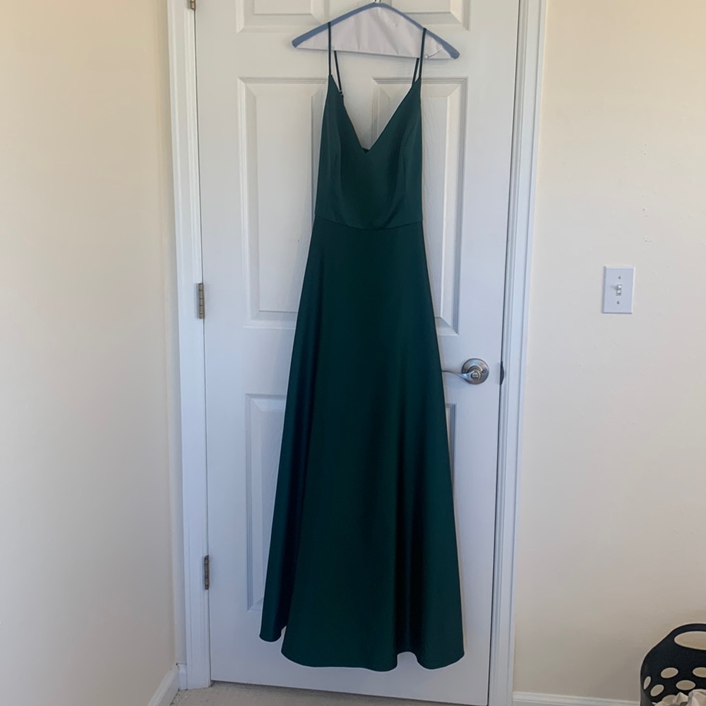 David’s Bridal floor length emerald green dress, size 14 only worn once
